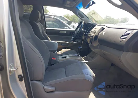 2005 Toyota Tacoma Prerunner V6 из США, поврежденный, VIN 5TEJU62N55Z028517